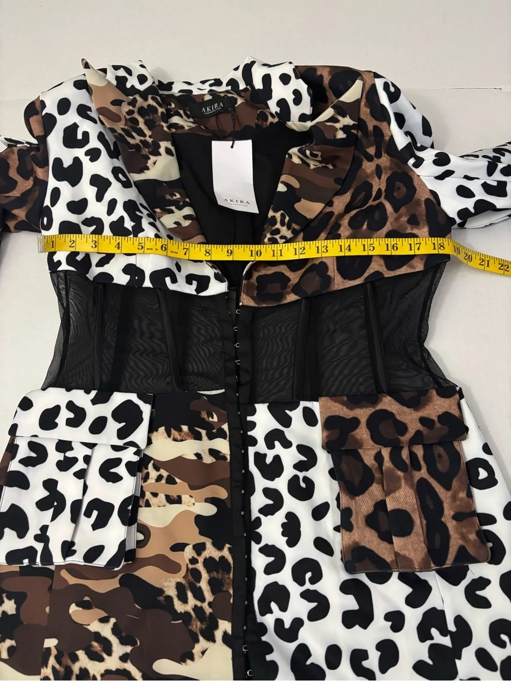 AKIRA BEIBS IN THE TRAP CORSET BLAZER IN PATCHWORK CHEETAH XL - Picture 4 of 13